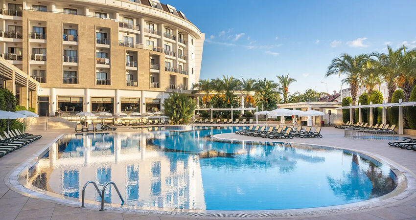 İmperial Sunland Family Resort Hotel