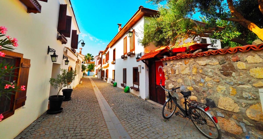 15. ALAÇATI OT FESTİVALİ