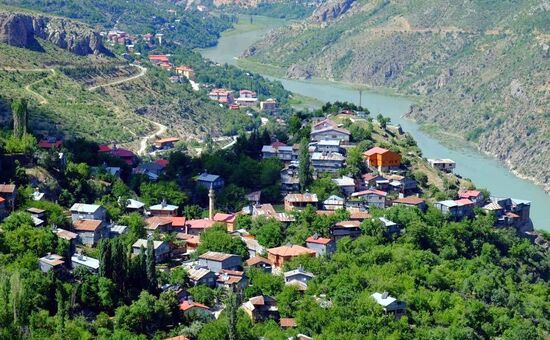 Otobüslü Erzincan Girvelek Tunceli Elazığ Kemaliye Divriği Sivas Turu