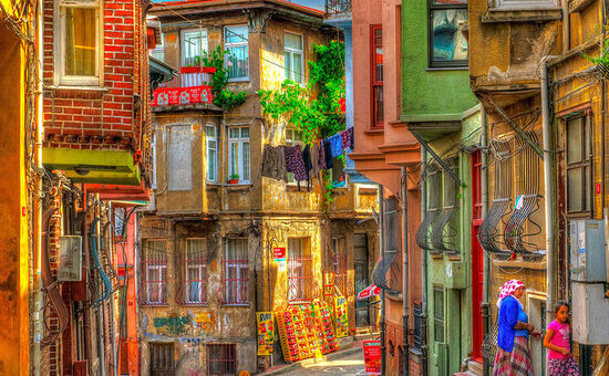  İSTANBUL NOSTALJİ TURU '' BALAT - FENER - ORTAKÖY - TAKSİM ''