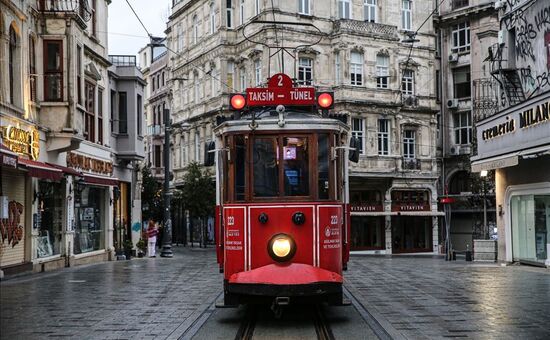  İSTANBUL NOSTALJİ TURU '' BALAT - FENER - ORTAKÖY - TAKSİM ''