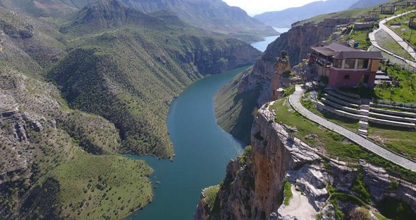  SİİRT-HAKKARİ-ŞIRNAK-VAN TURU (UÇAK GİDİŞ- DÖNÜŞ)