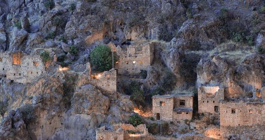  SİİRT-HAKKARİ-ŞIRNAK-VAN TURU (UÇAK GİDİŞ- DÖNÜŞ)