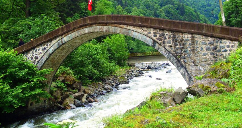 YILBAŞI ÖZEL KARADENİZ & BATUM TURU