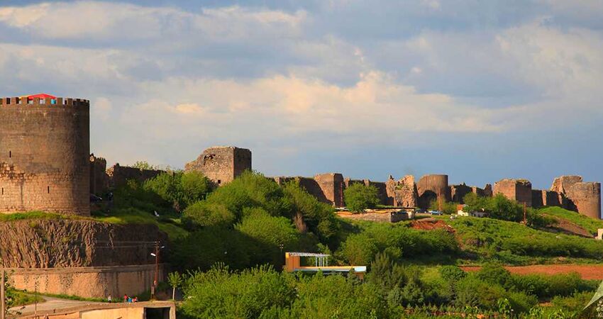 YILBAŞI ÖZEL BUTİK MARDİN MİDYAT TURU