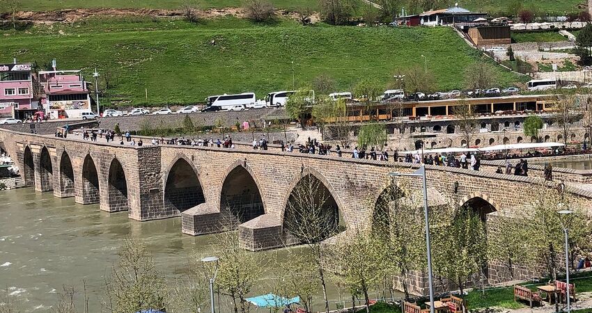 YILBAŞI ÖZEL BUTİK MARDİN MİDYAT TURU