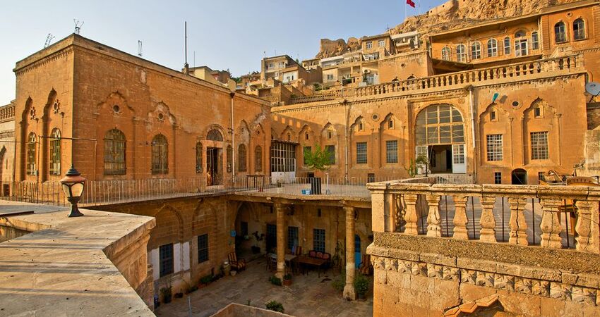 YILBAŞI ÖZEL BUTİK MARDİN MİDYAT TURU