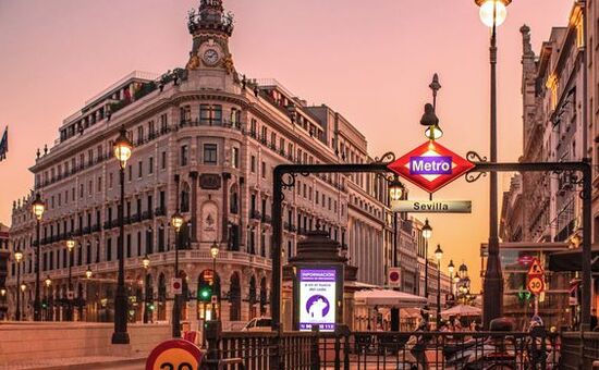 İstanbul Hareketli Viva İspanya ve Endülüs Turu (Madrid Gidiş-Barcelona Dönüş)