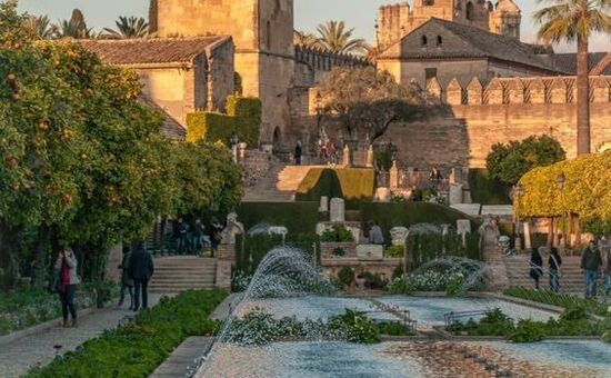 İstanbul Hareketli Viva İspanya ve Endülüs Turu (Madrid Gidiş-Barcelona Dönüş)