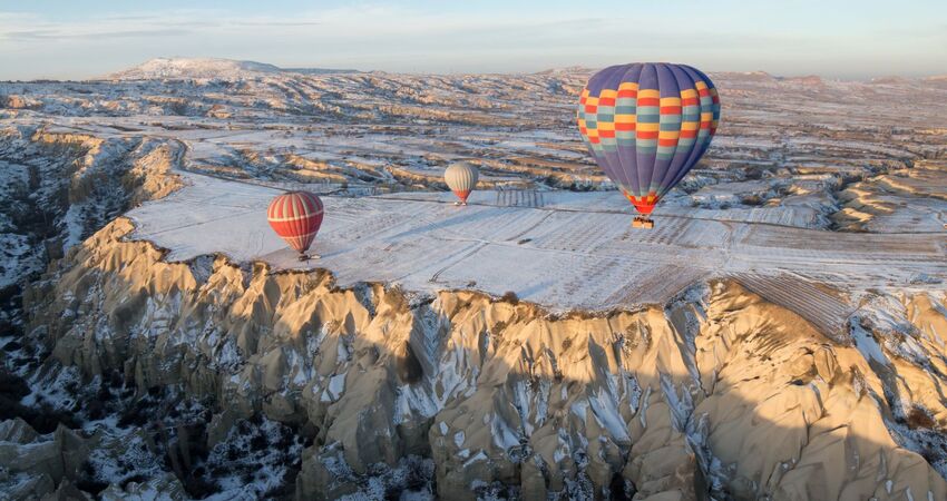 GÜNÜBİRLİK TAM GÜN BALON SEYİRLİ KAPADOKYA TURU