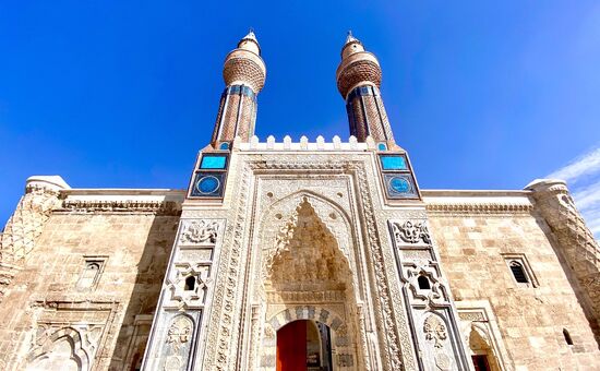 Ankara Çıkışlı Hızlı Trenle Sivas Tunceli Munzur Kemaliye Divriği Turu