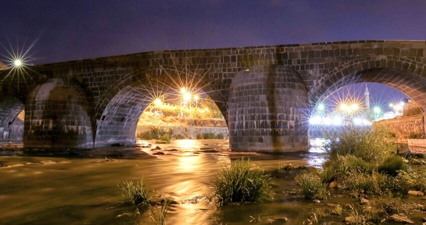 TURİSTİK DOĞU EKSPRESİ İLE ERZURUM-KARS TURU