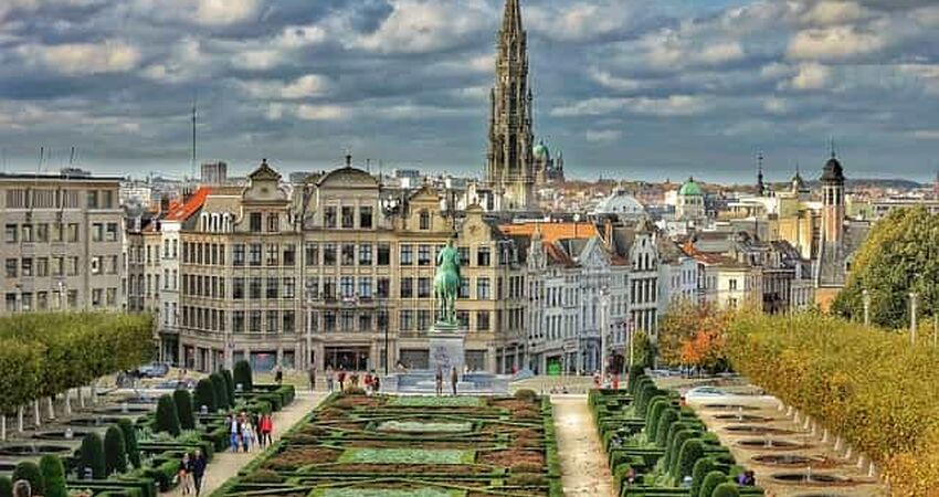 NOEL TURU GRAND PARİS -DISNEYLAND - BRUKSEL - AMSTERDAM TURU