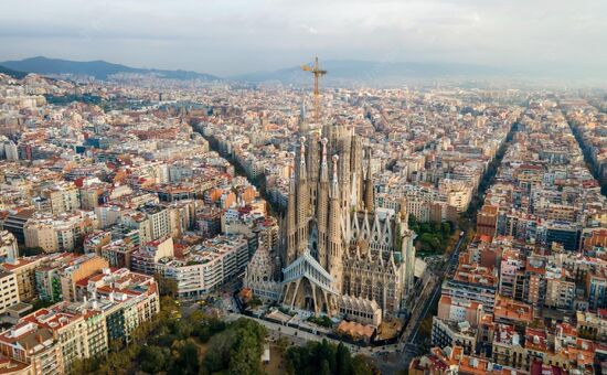 İstanbul Hareketli Grand Güney Fransa Ve Barcelona Turu