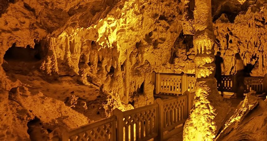 DOLU DOLU MACERA: KANYONLAR-ŞELALELER-RAFTİNG & SALDA GÖLÜ-İNSUYU MAĞARASI TURU