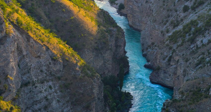  HIZLI TREN GİDİŞ UÇAK DÖNÜŞ DOĞU ANADOLU TURU