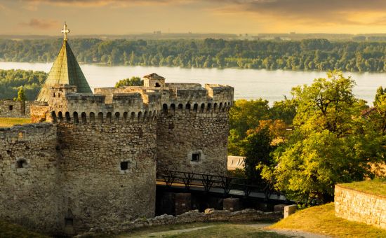 Ankara Çıkışlı Kosovalı Büyük Balkanlar Turu AJet ile Extra Turlar ve Akşam Yemekleri Dahil TIA-TIA